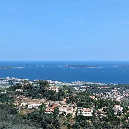 Superbe Avec Piscine Et Vue Epoustouflante