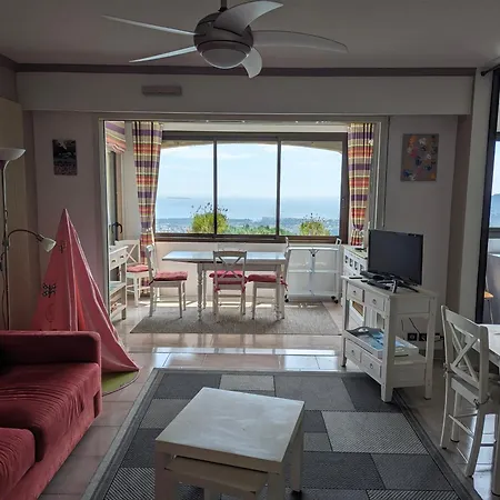 Superbe Avec Piscine Et Vue Epoustouflante