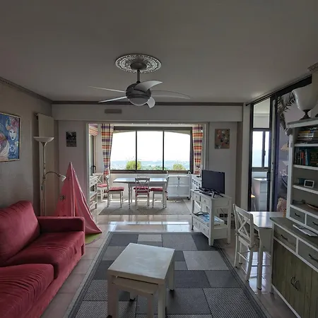 Superbe Avec Piscine Et Vue Epoustouflante Apartmán Mandelieu