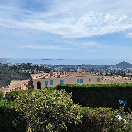 Superbe Avec Piscine Et Vue Epoustouflante